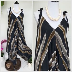 The Pō`alima Romper  Na’auao Grays Tan White V-Neck Shoulder Tie Romper Boho Gyp